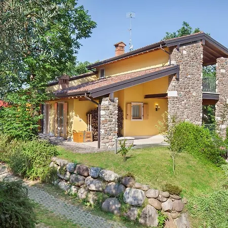 Casa Del Bosco Casa vacanze Affi